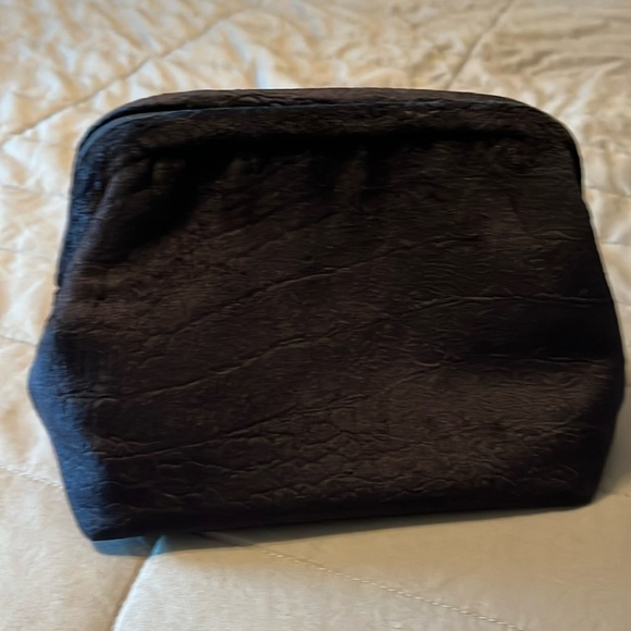 Anthropologie Clutch Shoulder Bag Navy Blue Velvet Embossed Snake Snap - Picture 1 of 5